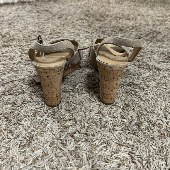 Franco Sarto Nikka Wedge Sandal - Picture 7 of 11